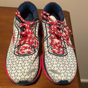Brooks Adrenaline Red White And Blue EUC